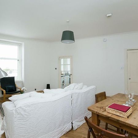 St Margaret'S Loch Apartment Единбург Екстериор снимка